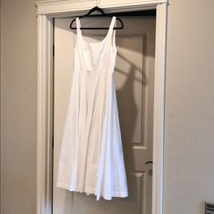 White sun dress!